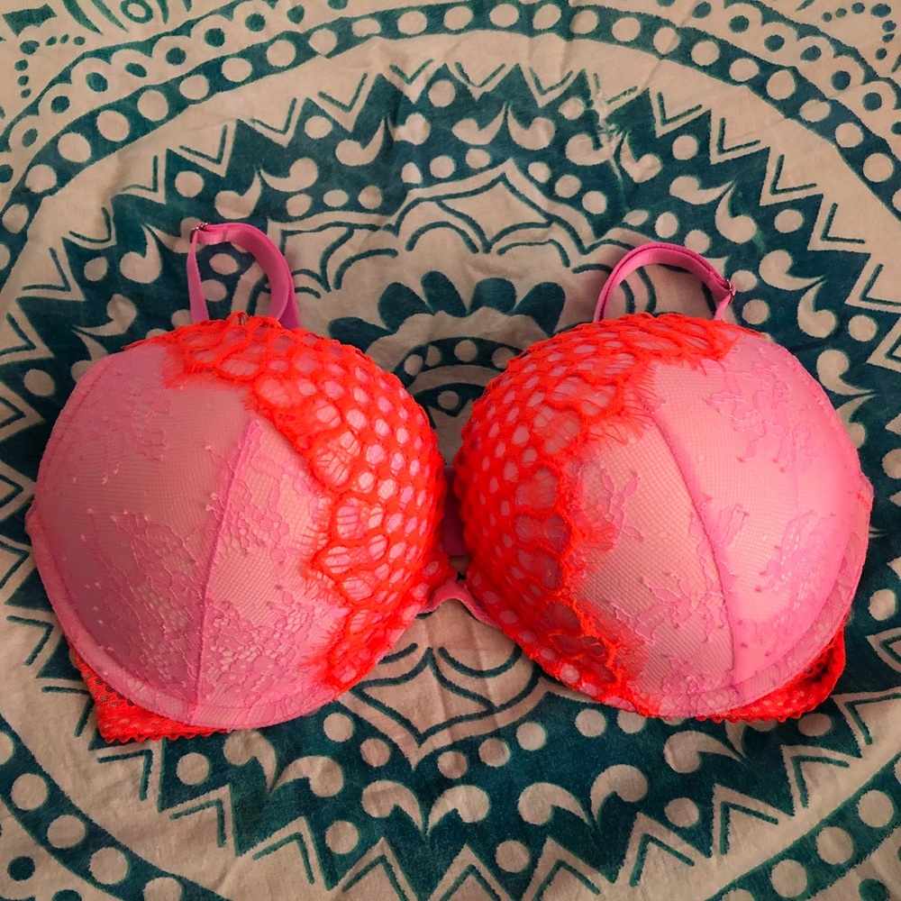 Victoria Secret Bombshell Bra
